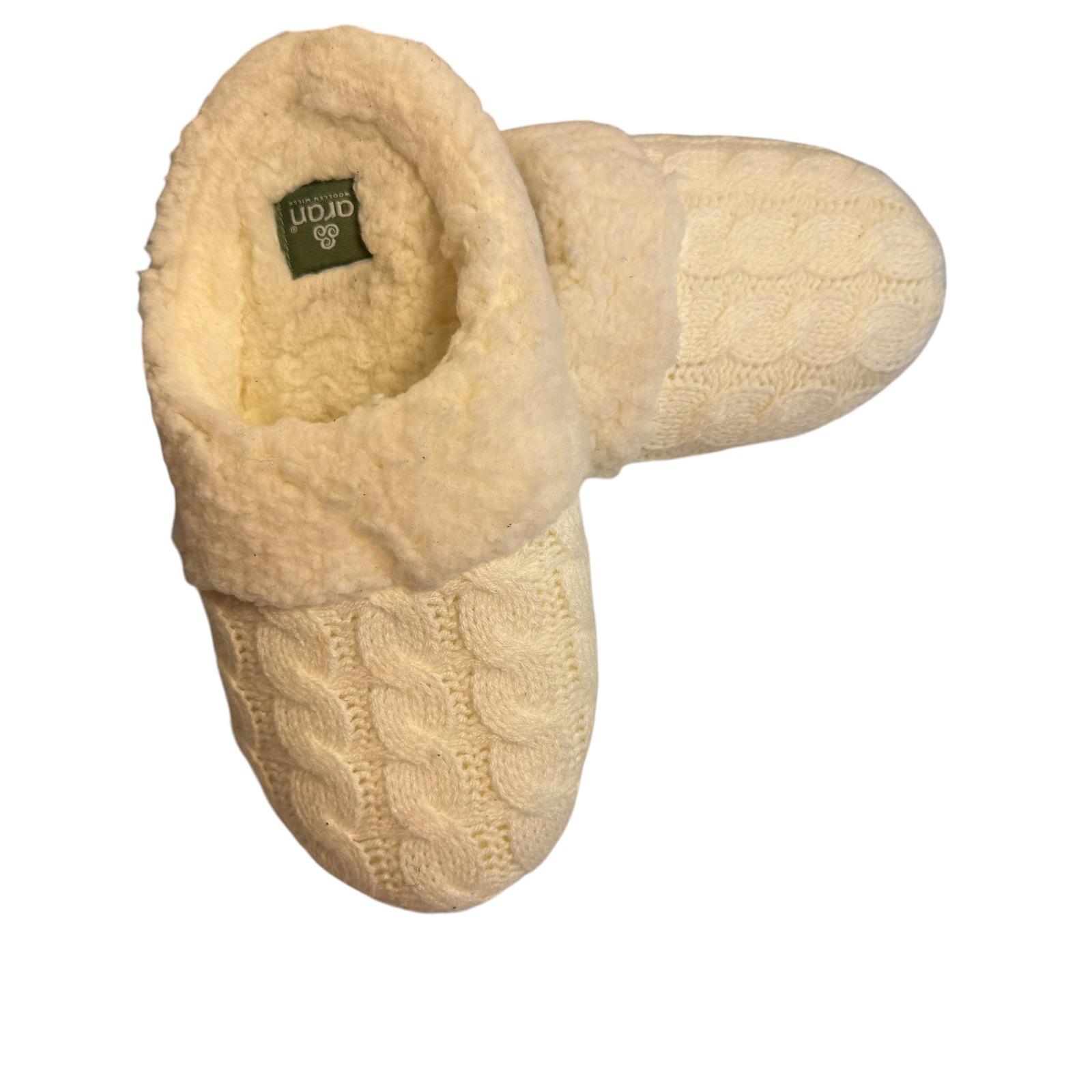 Aran Woollen Mills Womens White Cable Knit Fleece Lined Slippers Small Nwt R688 — image 2 of 8